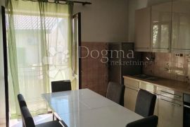 BILICE- PROSTRANI DVOETAŽNI STAN, Šibenik - Okolica, Appartement