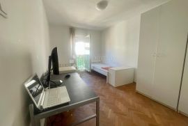 Ugodan stan na fantastičnoj lokaciji, Pula, Appartment