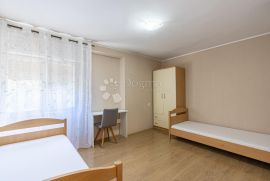 RIJEKA uredan stan na 5 minuta od Korza, Rijeka, Appartment