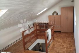 DVOETAŽNI STAN BLIZU REMIZE, Trešnjevka - Sjever, Appartment