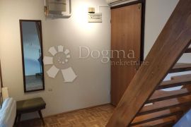 DVOETAŽNI STAN BLIZU REMIZE, Trešnjevka - Sjever, Appartment