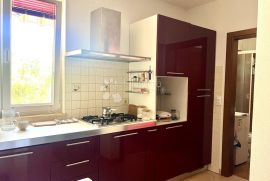 Stan sa dvorištem u Rovinjskom Selu, Rovinj, Apartamento