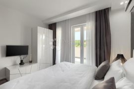 VILA SA VLASTITIM WELLNESS CENTROM U ROVINJU, NASELJE ROVINJ, Rovinj, Casa