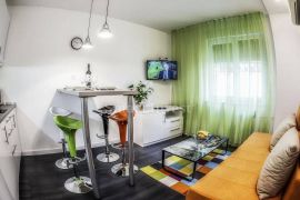 BELVEDER, 2 novouređena apartmana 1S+DB, 250 m do Korza!, Rijeka, Flat