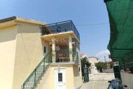 VODICE SRIMA – STAN  NA KORAK DO MORA  - PRIZEMLJE, Vodice, Appartment