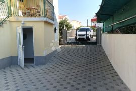 VODICE SRIMA – STAN  NA KORAK DO MORA  - PRIZEMLJE, Vodice, Appartment