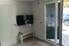 VODICE SRIMA – STAN  NA KORAK DO MORA  - PRIZEMLJE, Vodice, Appartement