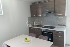 VODICE SRIMA – STAN  NA KORAK DO MORA  - PRIZEMLJE, Vodice, Appartement