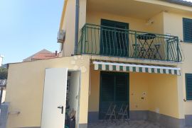 VODICE SRIMA – STAN  NA KORAK DO MORA  - PRIZEMLJE, Vodice, Appartment