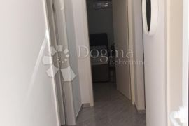 VODICE SRIMA – STAN  NA KORAK DO MORA  - KAT, Vodice, Appartment