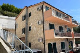 Samostojeća Villa s 9 apartmana - Nemira !!!, Omiš, Maison