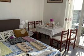 Samostojeća Villa s 9 apartmana - Nemira !!!, Omiš, Maison