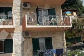 Samostojeća Villa s 9 apartmana - Nemira !!!, Omiš, Maison