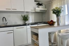 Novouređen stan u Rovinjskom Selu, Rovinj, Appartment