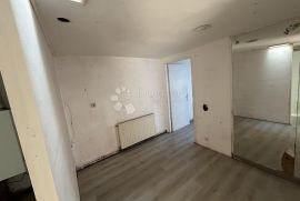 Stan za totalnu renovaciju kod trga bana Jelačića, Donji Grad, Appartement