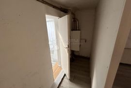 Stan za totalnu renovaciju kod trga bana Jelačića, Donji Grad, Appartement