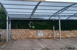 BRODARICA - TROSOBNI APARTMAN S POGLEDOM NA MORE, Šibenik - Okolica, Wohnung