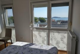 BRODARICA - TROSOBNI APARTMAN S POGLEDOM NA MORE, Šibenik - Okolica, Wohnung