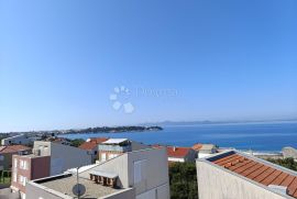 PETRČANE - S4 LUKSUZAN STAN NA 2. KATU S KROVNOM TERASOM, Zadar - Okolica, Appartment