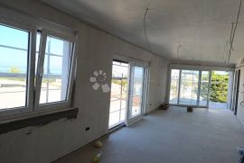 PETRČANE - S4 LUKSUZAN STAN NA 2. KATU S KROVNOM TERASOM, Zadar - Okolica, Appartment