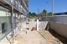 PETRČANE - S2 LUKSUZAN STAN S VRTOM I KROVNOM TERASOM, Zadar - Okolica, Apartamento