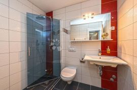 HOTEL NOVIJE GRADNJE SA 33 SOBE U BLIZINI MORA, Nin, Commercial property