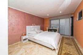 HOTEL NOVIJE GRADNJE SA 33 SOBE U BLIZINI MORA, Nin, Commercial property