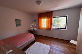 Novogradnja u Puli, Stan na odličnoj lokaciji 2SS+DB, 2 parkirna mjesta, Pula, Apartamento