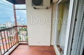 ZAMET - prostrani stan 2S+DB, Rijeka, Appartment