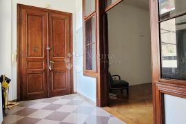 PREKRASAN GOSPODSKI STAN U SRCU ZAGREBA, Donji Grad, Appartement