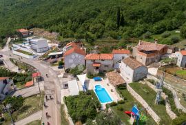 Brseč vila sa bazenom, Mošćenička Draga, Σπίτι