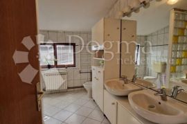 OKOLICA SAMOBORA, KOMFORNI STAN 157M2, Samobor - Okolica, Flat