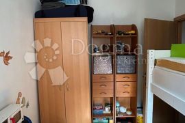 SVIJETAO STAN S 2 SOBE I TERASOM - Pula, Šijana, Pula, Apartamento