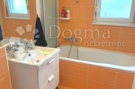 Gornji Bukovac-Stan 75 m2 s terasom i 2 parkirna mjesta!!!, Maksimir, Appartment