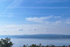 CRIKVENICA - ZEMLJIŠTE S PROJEKTOM I PANORAMSKIM POGLEDOM NA MORE, Crikvenica, Terra