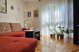 Stan u prizemlju - 2 spavaće sobe, Pula, Appartement