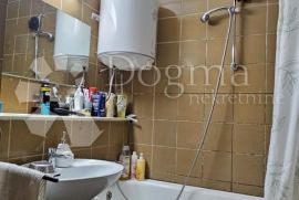 Stan u prizemlju - 2 spavaće sobe, Pula, Appartement