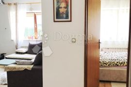 KUSTOŠIJA, STAN U NOVIJOJ ZGRADI, Črnomerec, Apartamento