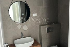 EKSKLUZIVAN PENTHOUSE U POREČU, Poreč, Wohnung