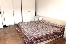 Povoljan stan u Vodnikovoj, Donji Grad, Appartement