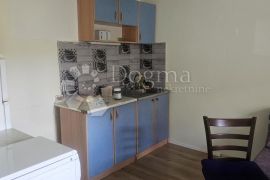 Jednosoban stan sa okućnicom Gornja Drenova, Rijeka, Apartamento