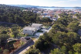 BRODARICA - ŠIBENIK STAN (S1) U DVOJNOJ KUĆI NA ODLIČNOJ LOKACIJI, Šibenik - Okolica, Appartment