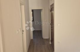 Lijep 2s+db u centru Hreljina, Bakar, Appartement