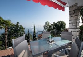 Opatija, stan 140m2 s pogledom na more, Opatija, Kвартира