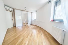 Pula, Stan sa dvije terase, 3S+DB, garaža, pogled na more!, Pula, Apartamento