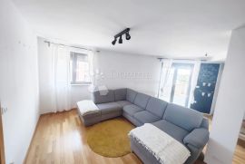 Pula, Stan sa dvije terase, 3S+DB, garaža, pogled na more!, Pula, Apartamento