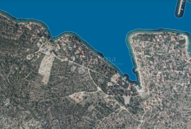 POLJOPRIVREDNO ZEMLJIŠTE DRVENIK VELIKI, Trogir - Okolica, Terreno