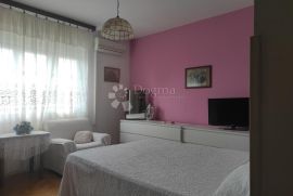 Donja Vežica - etaža sa okućnicom na top poziciji!, Rijeka, Apartamento