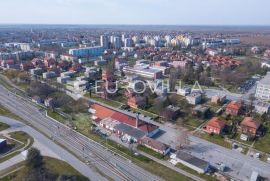 Vukovar, Borovo naselje, poslovni kompleks NKP 1212 m2, atraktivna lokacija, Vukovar, Immobili commerciali