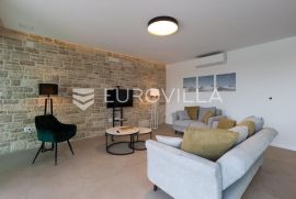 Istra, Rovinjsko Selo, jedinstvena dvojna katnica 216 m², Rovinj, Casa